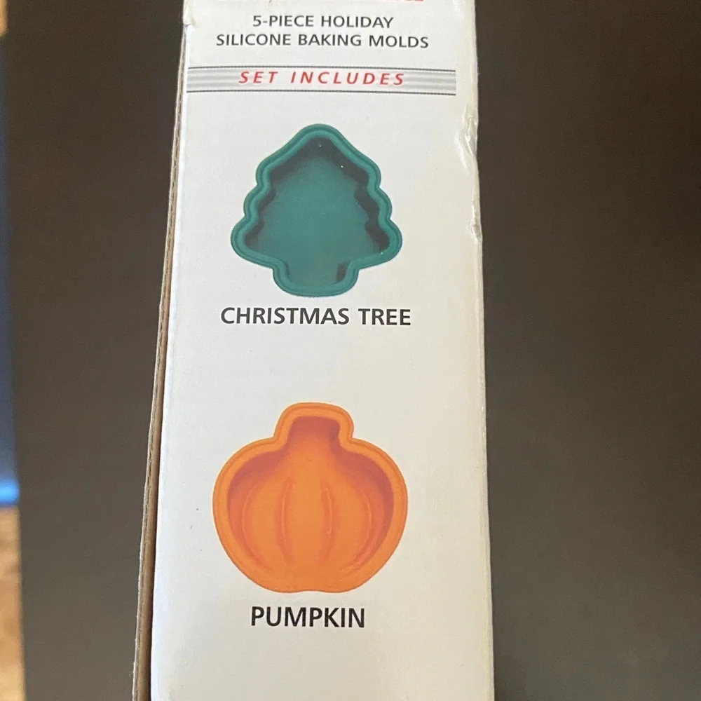 KitchenAid Multicolor Holiday Silicone Baking Molds. Set of 5. Oven Safe.